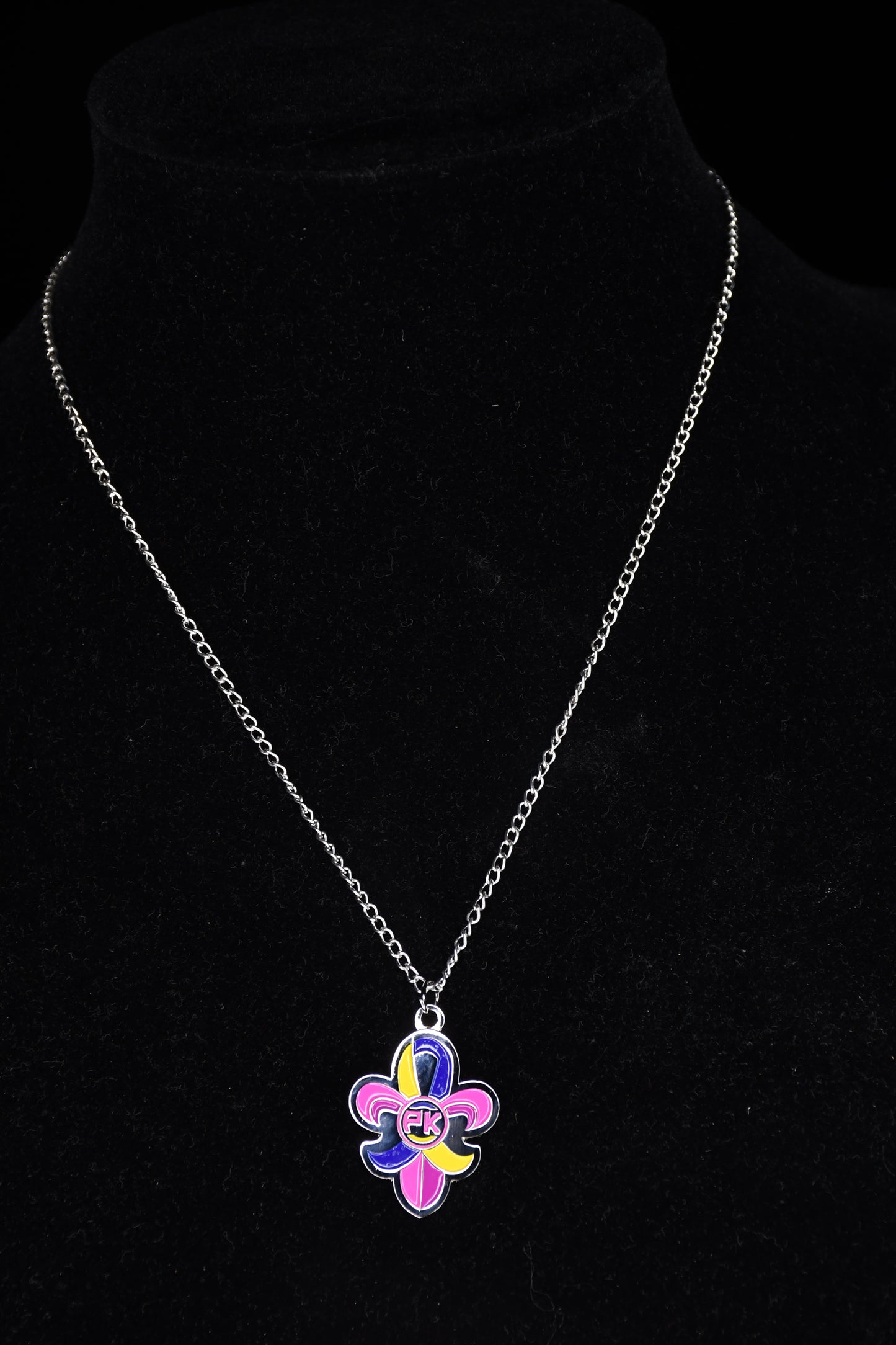 Fleur De Lis Charm+ Chain